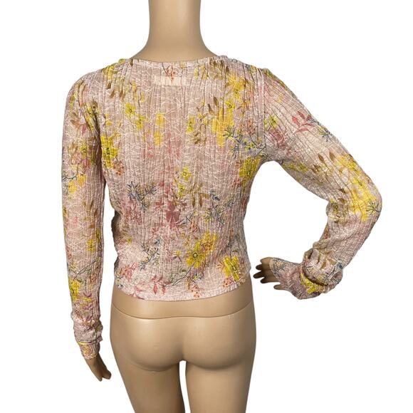 Free People Angelina Light Combo Pink Floral Sheer Lace Snap Top SZ M - Picture 11 of 14